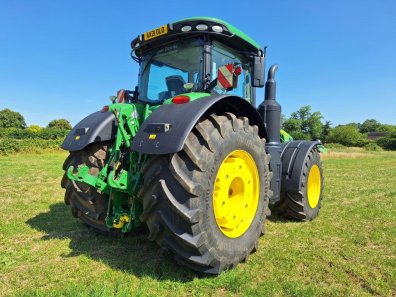 John Deere 8370R
