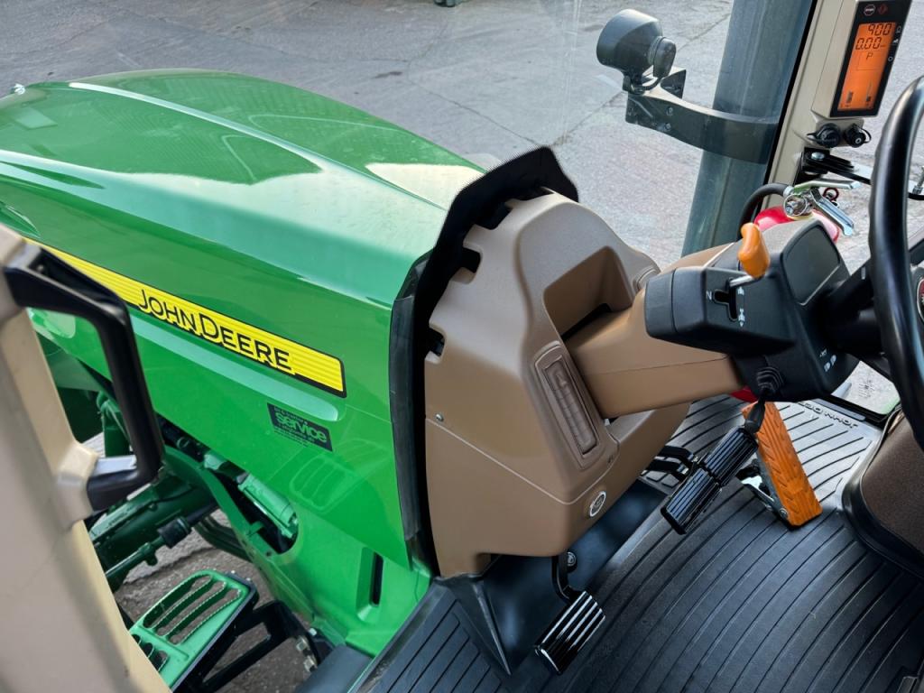 John Deere 7930