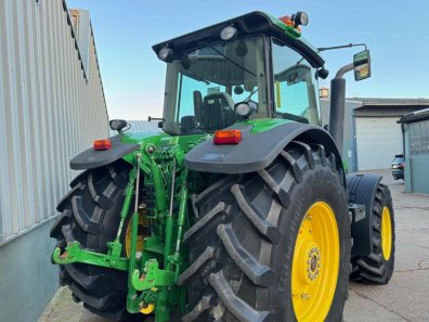 John Deere 7930
