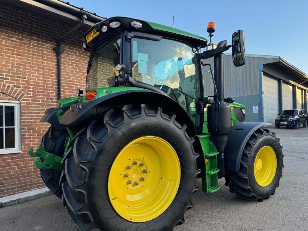 John Deere 6R 150