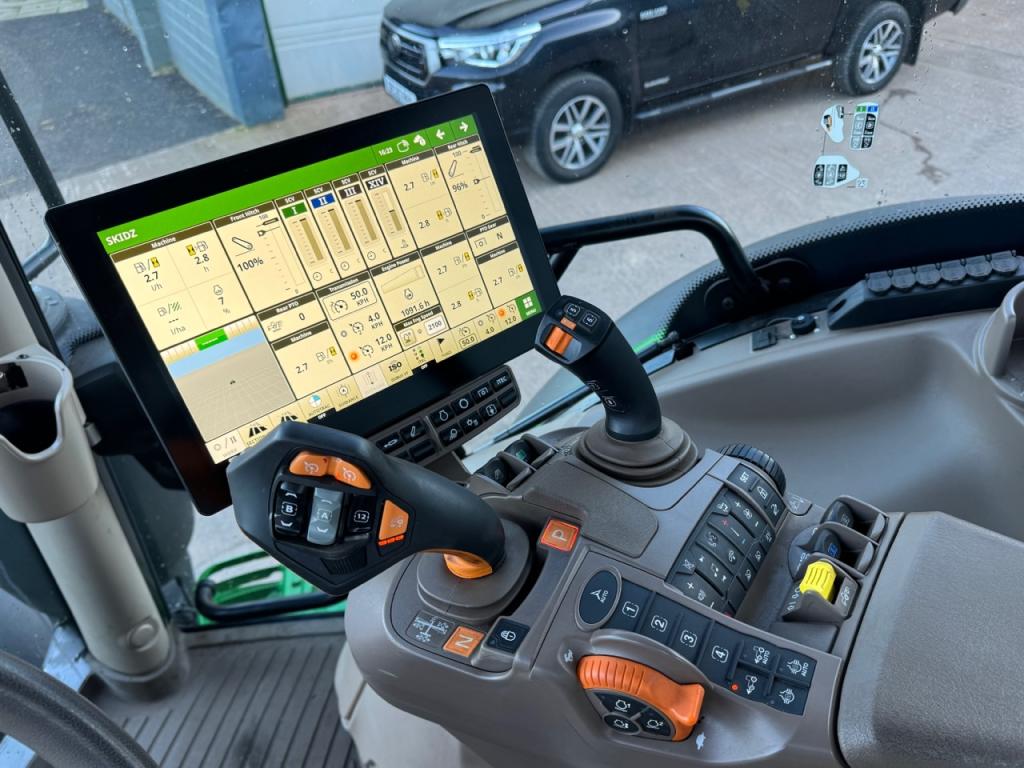 John Deere 6R 150