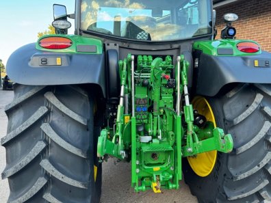 John Deere 6R 150