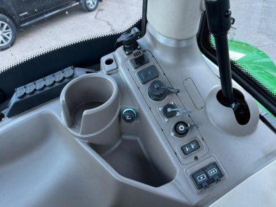 John Deere 6R 150