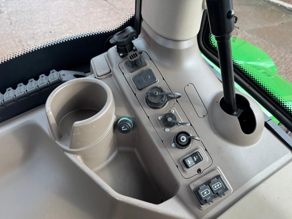 John Deere 6R 150