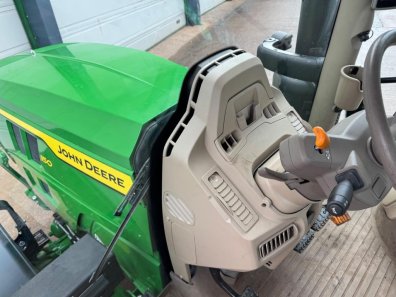 John Deere 6R 150