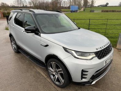 Land Rover Discovery HSE R-Dynamic D300 Diesel commercial