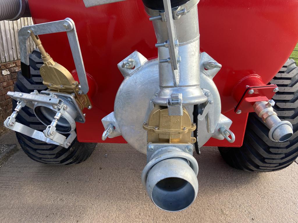 Redrock 1600 Gallon tanker