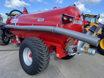 Redrock 1600 Gallon tanker