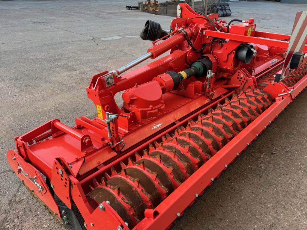 Kuhn HR 5004R power harrow