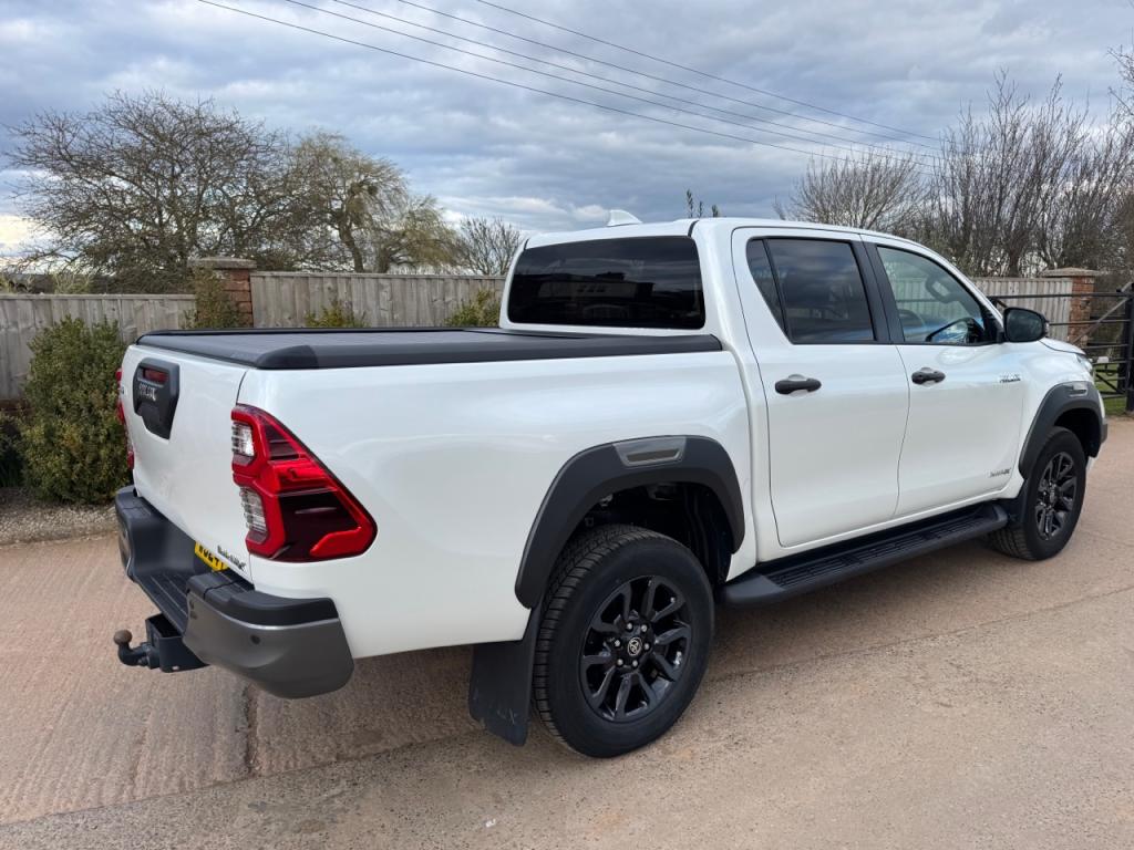 Toyota Hi-Lux Invincible X 2.8 Diesel