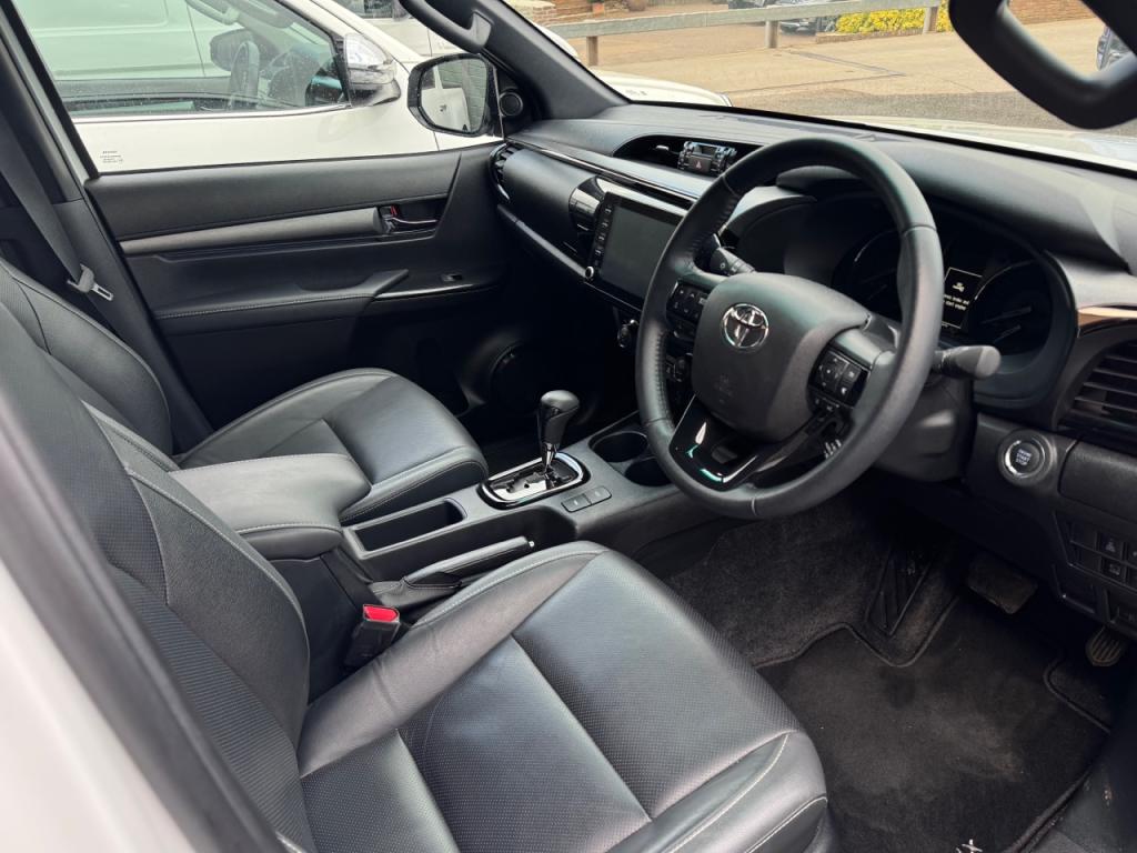 Toyota Hi-Lux Invincible X 2.8 Diesel