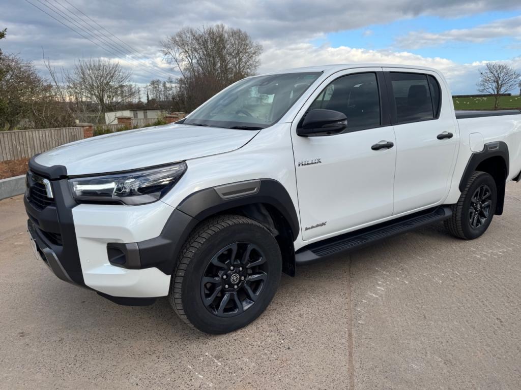Toyota Hi-Lux Invincible X 2.8 Diesel