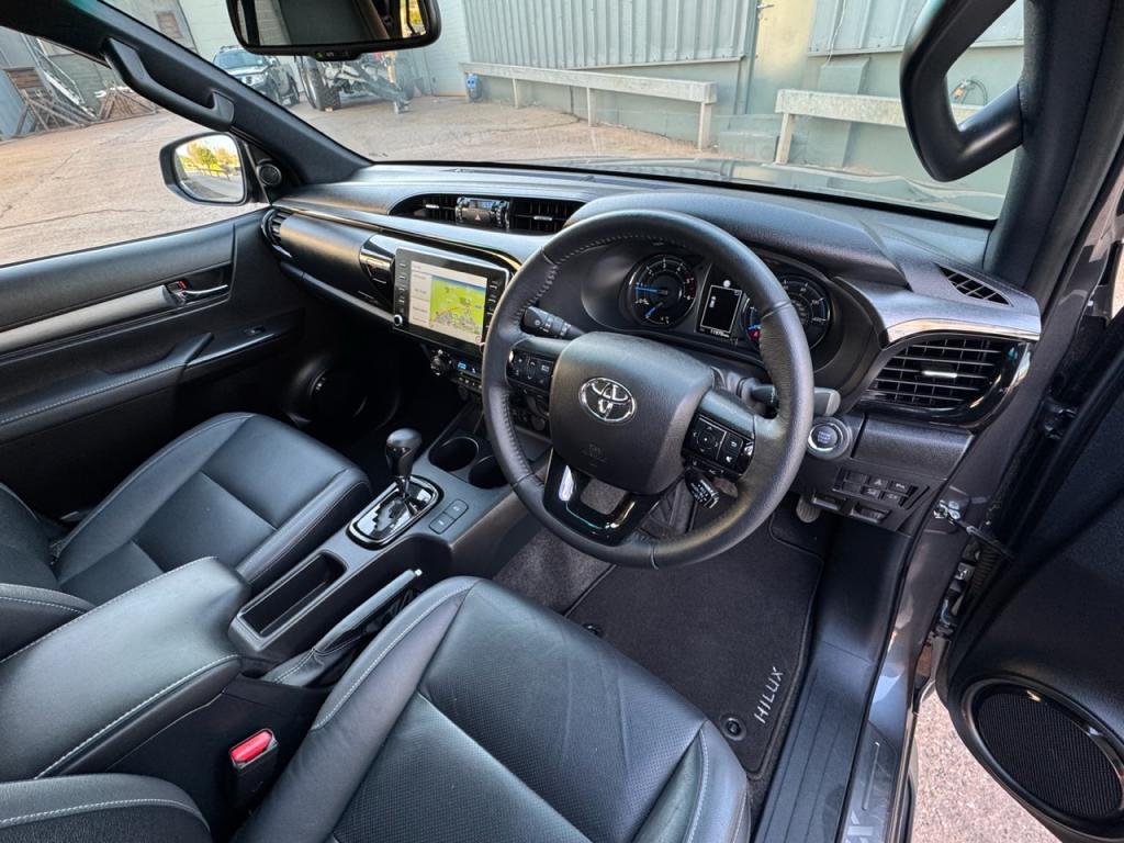 Toyota Hi-Lux Invincible X 2.8 Diesel