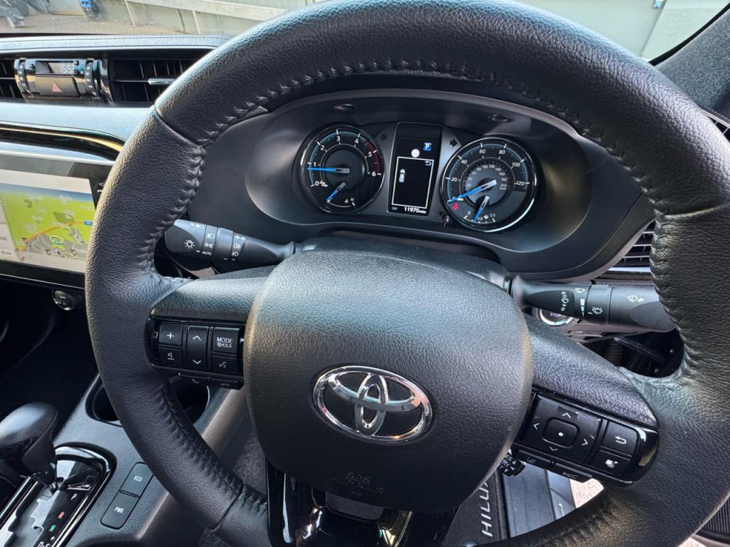 Toyota Hi-Lux Invincible X 2.8 Diesel