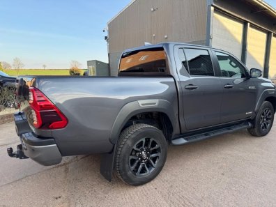 Toyota Hi-Lux Invincible X 2.8 Diesel