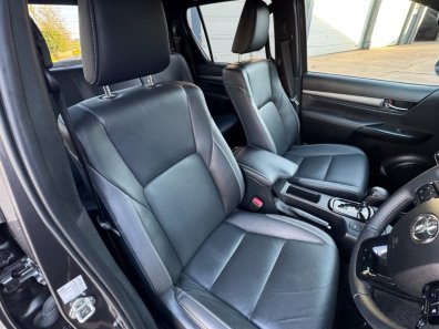 Toyota Hi-Lux Invincible X 2.8 Diesel