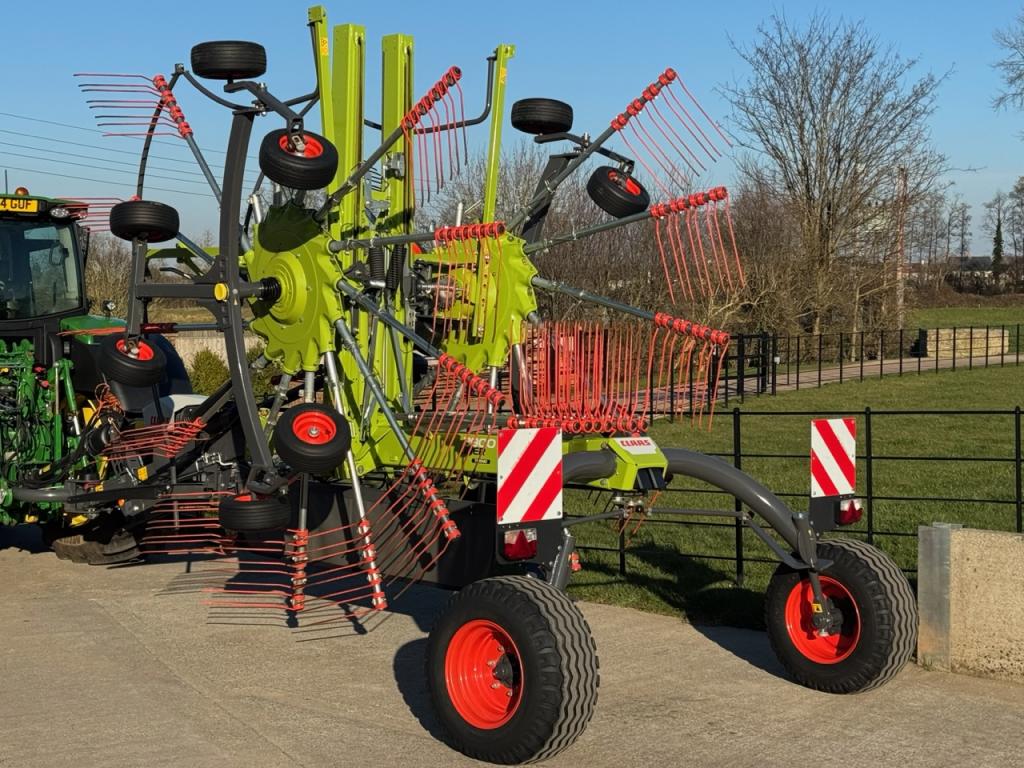 Claas Liner 2900 Trend twin rotor rake