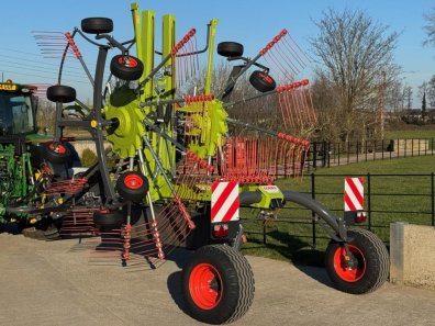 Claas Liner 2900 Trend twin rotor rake
