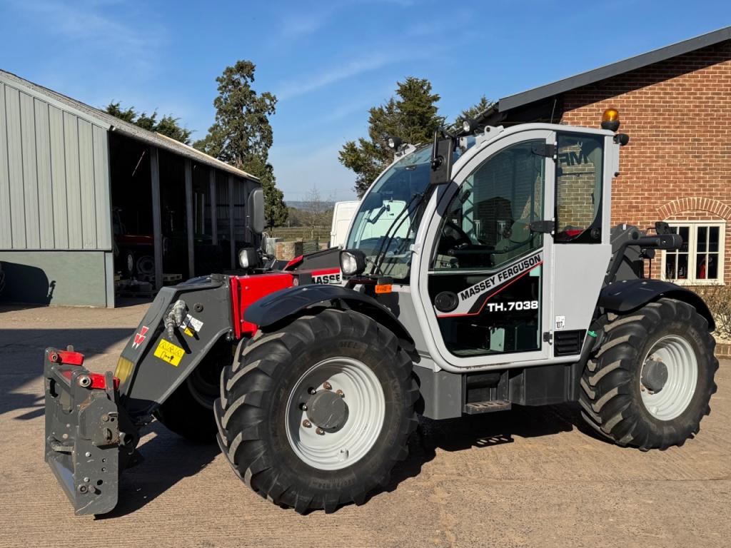 Massey Ferguson TH.7038 telescopic