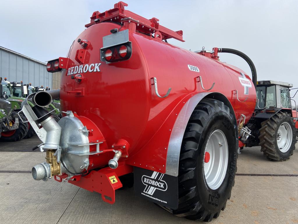 Redrock 3000 Gallon tanker