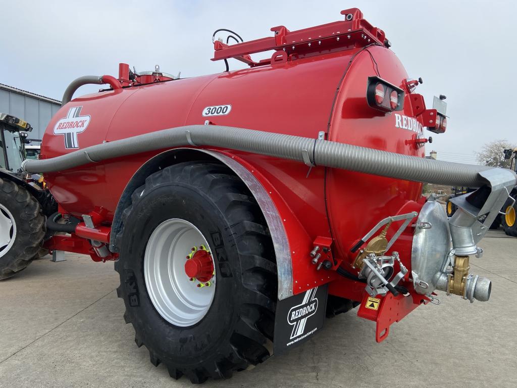 Redrock 3000 Gallon tanker