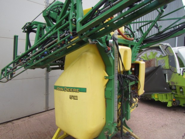 John Deere 512 sprayer