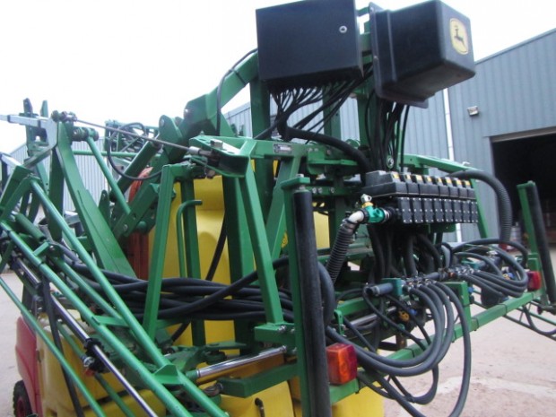 John Deere 512 sprayer