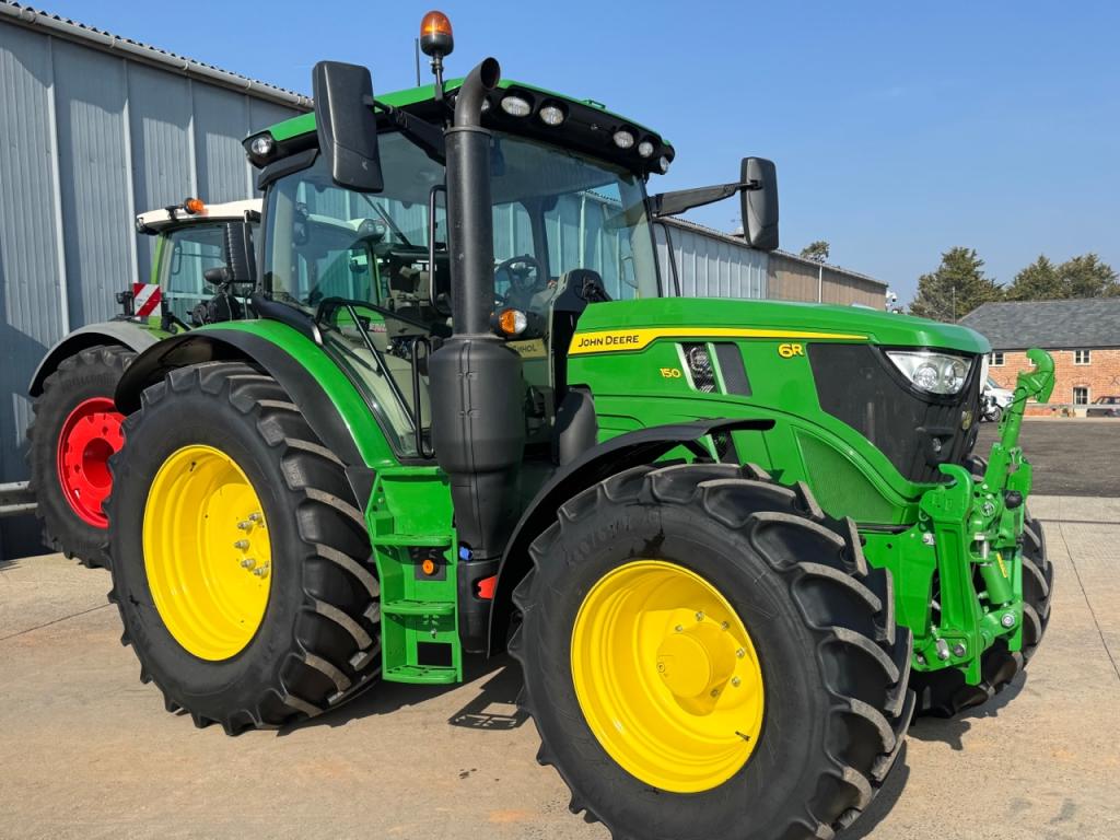 John Deere 6R 150