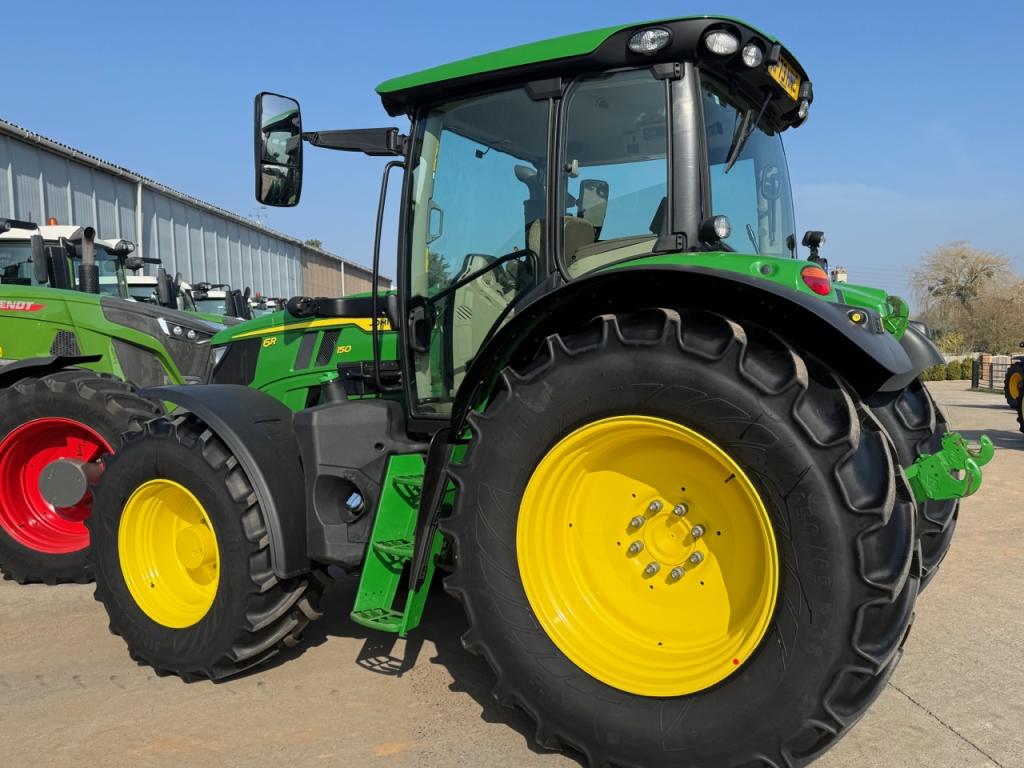 John Deere 6R 150