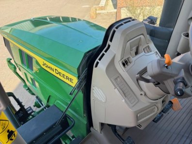 John Deere 6R 150