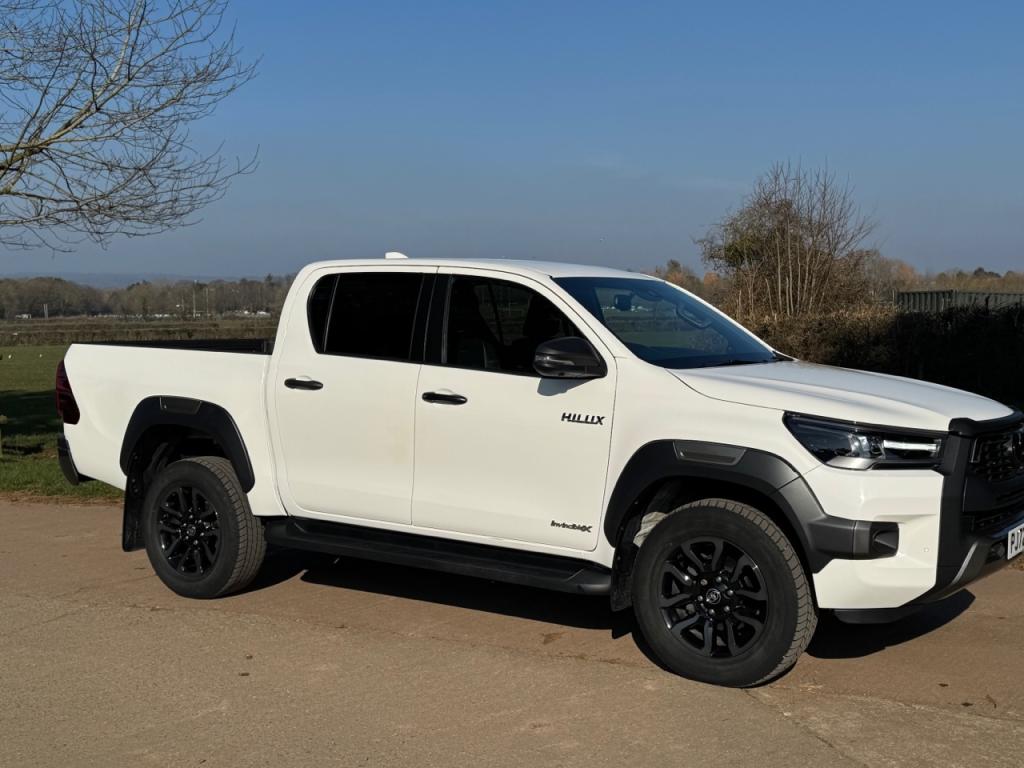 Toyota Hi-Lux Invincible X 2.8 Diesel