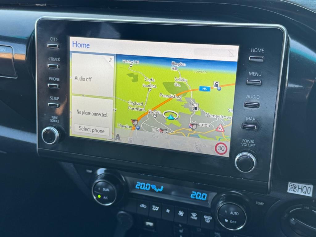 Toyota Hi-Lux Invincible X 2.8 Diesel