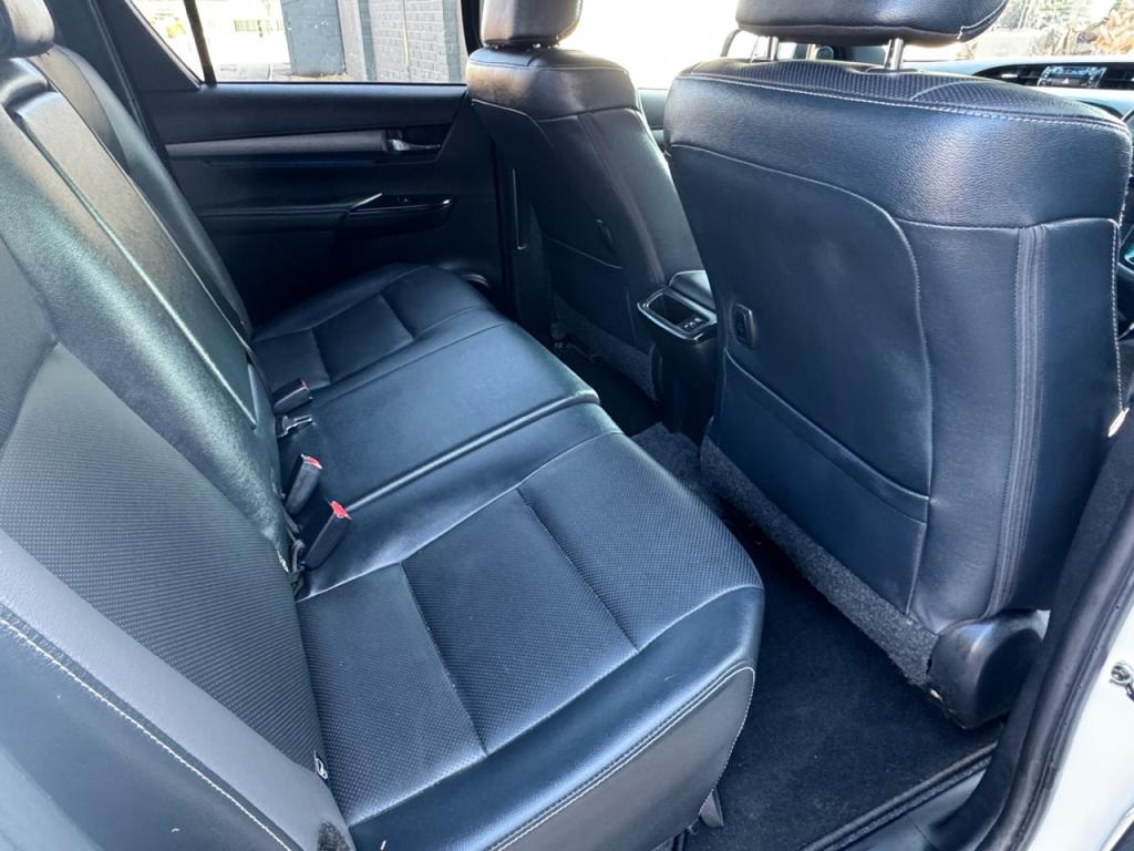 Toyota Hi-Lux Invincible X 2.8 Diesel
