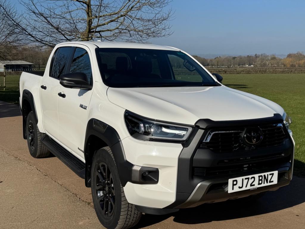 Toyota Hi-Lux Invincible X 2.8 Diesel