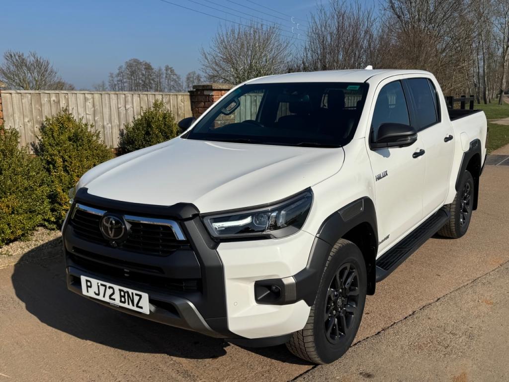 Toyota Hi-Lux Invincible X 2.8 Diesel