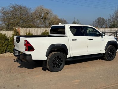 Toyota Hi-Lux Invincible X 2.8 Diesel
