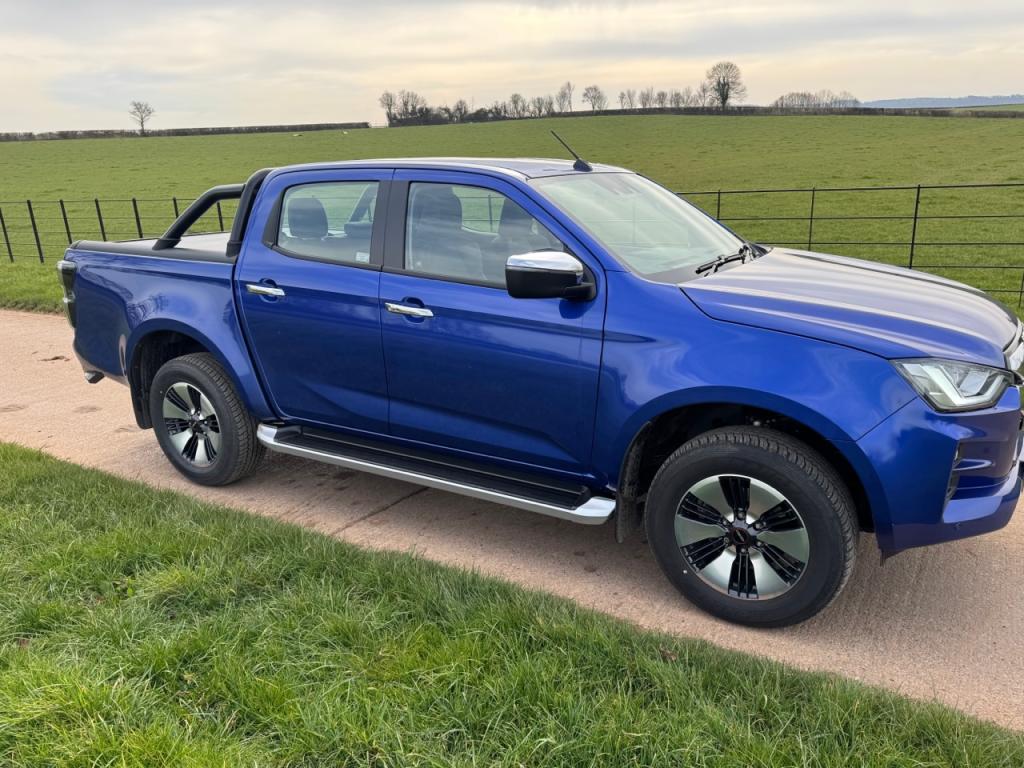 Isuzu D-Max double cab pickup 1.9 Diesel DL40