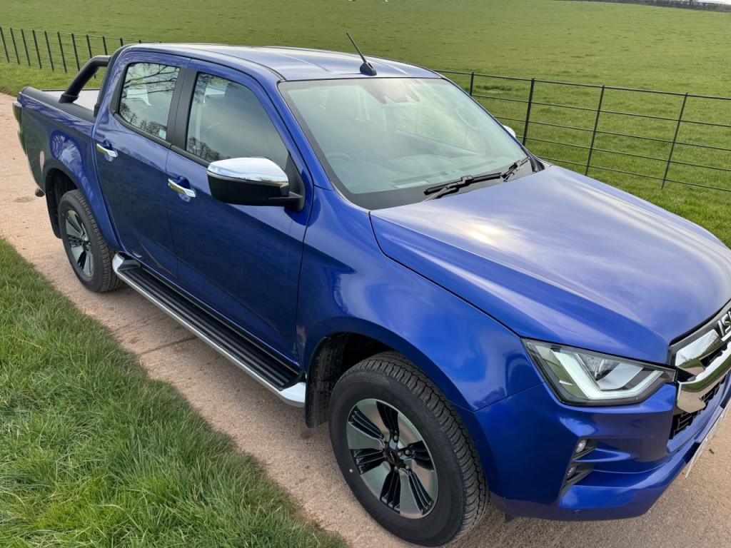 Isuzu D-Max double cab pickup 1.9 Diesel DL40
