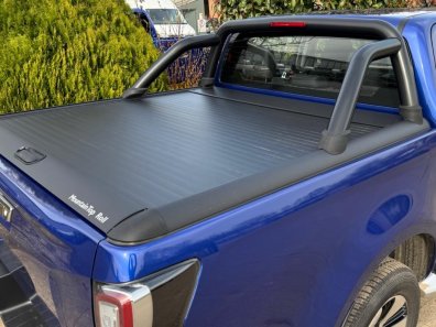 Isuzu D-Max double cab pickup 1.9 Diesel DL40