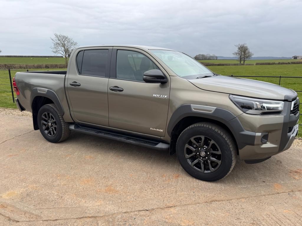 Toyota Hi-Lux Invincible X 2.8 Diesel
