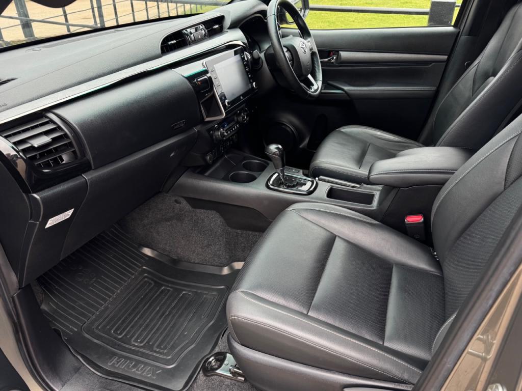Toyota Hi-Lux Invincible X 2.8 Diesel