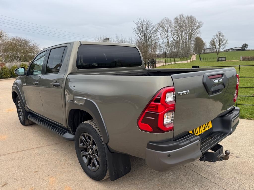 Toyota Hi-Lux Invincible X 2.8 Diesel