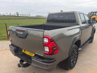 Toyota Hi-Lux Invincible X 2.8 Diesel