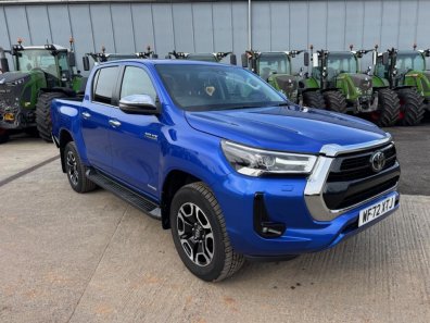 Toyota Invincible 2.4 diesel