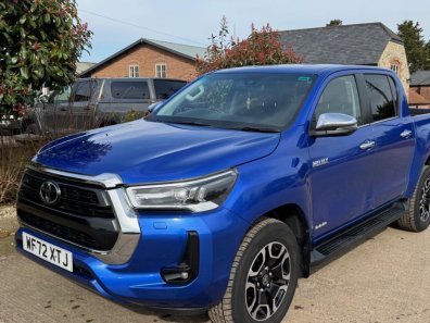 Toyota Invincible 2.4 diesel