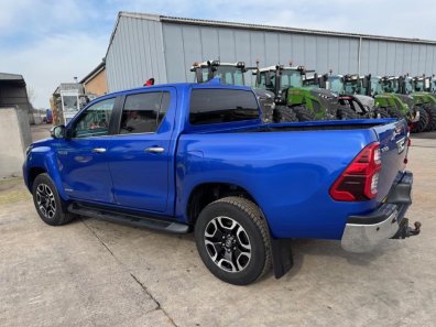 Toyota Invincible 2.4 diesel