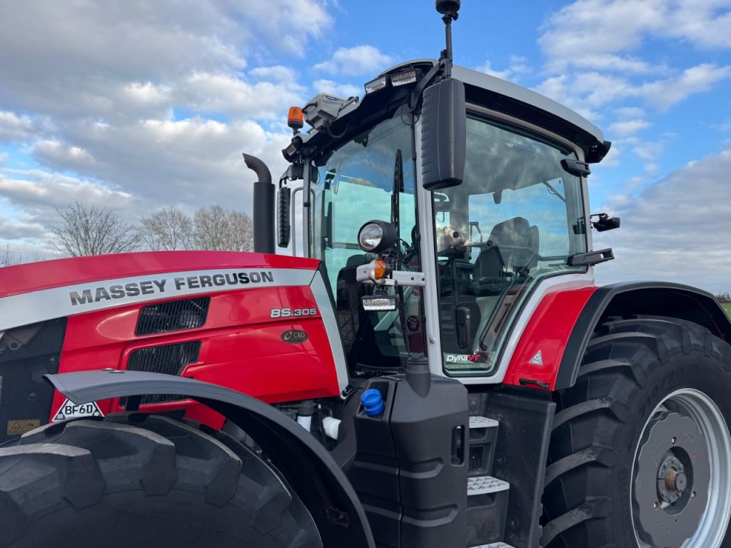 Massey Ferguson 8S.305 Exclusive