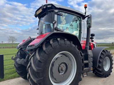 Massey Ferguson 8S.305 Exclusive