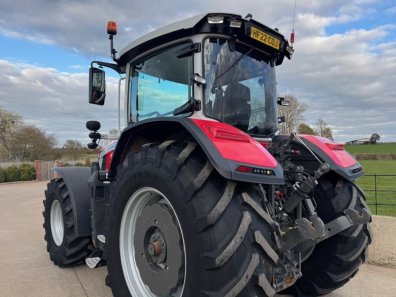 Massey Ferguson 8S.305 Exclusive