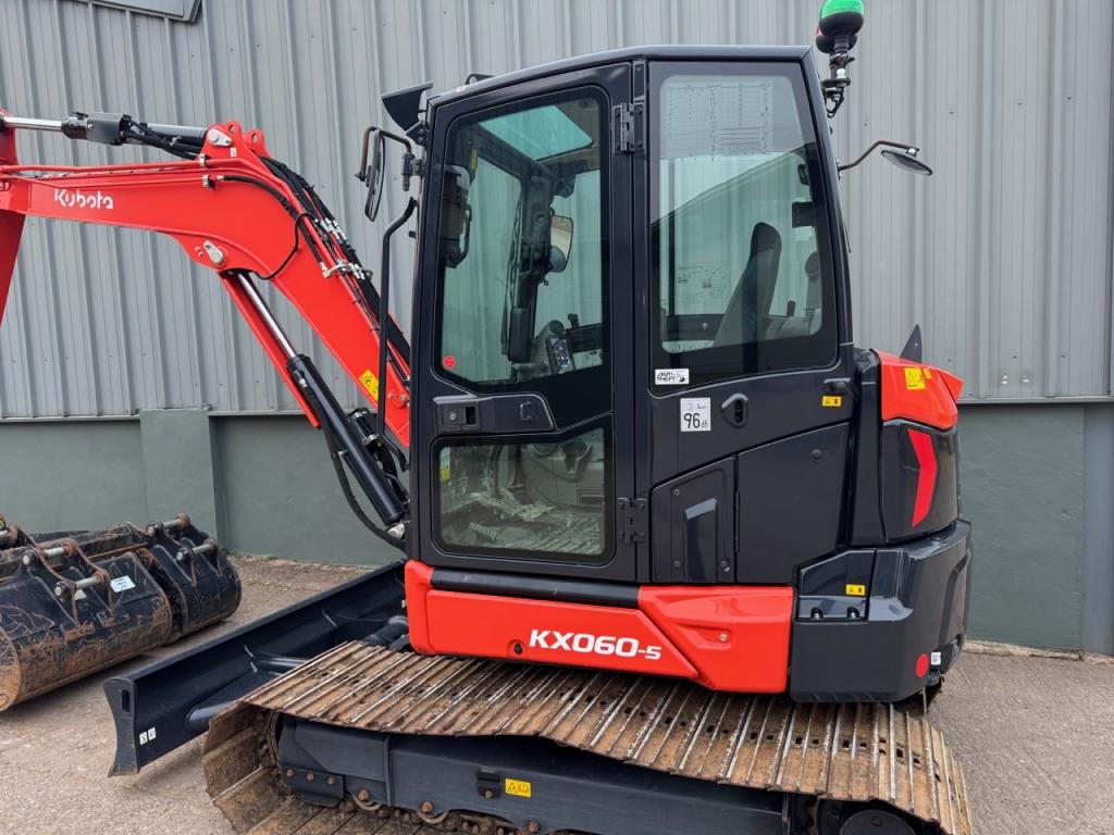Kubota KX060-5 excavator